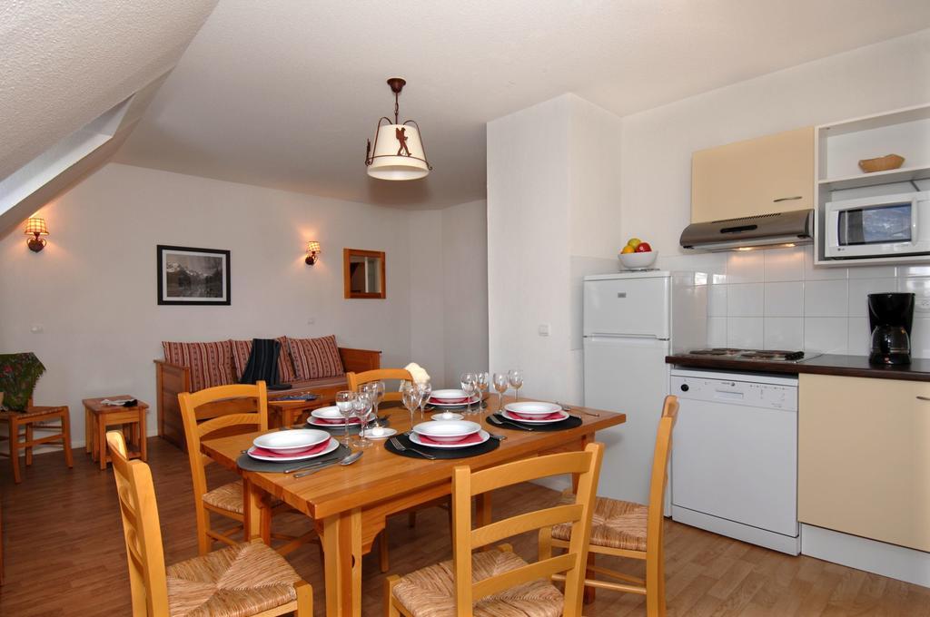 Vacanceole - Residence Illixon Bagnères-de-Luchon Exteriör bild